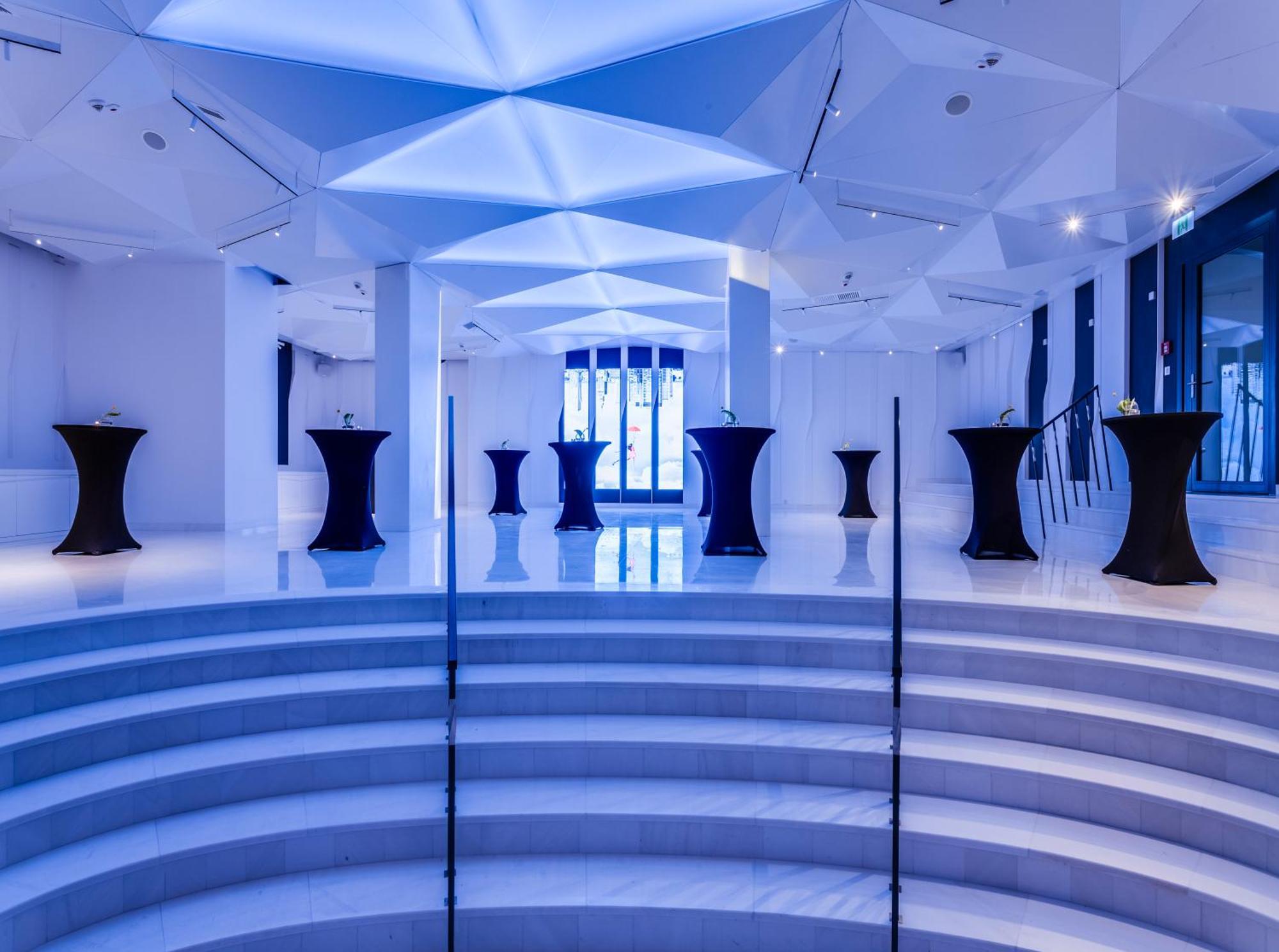 Hotel Indigo Warsaw Nowy Swiat By Ihg Екстериор снимка