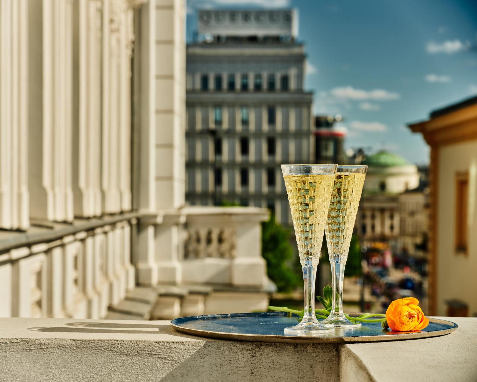 Hotel Indigo Warsaw Nowy Swiat By Ihg Екстериор снимка
