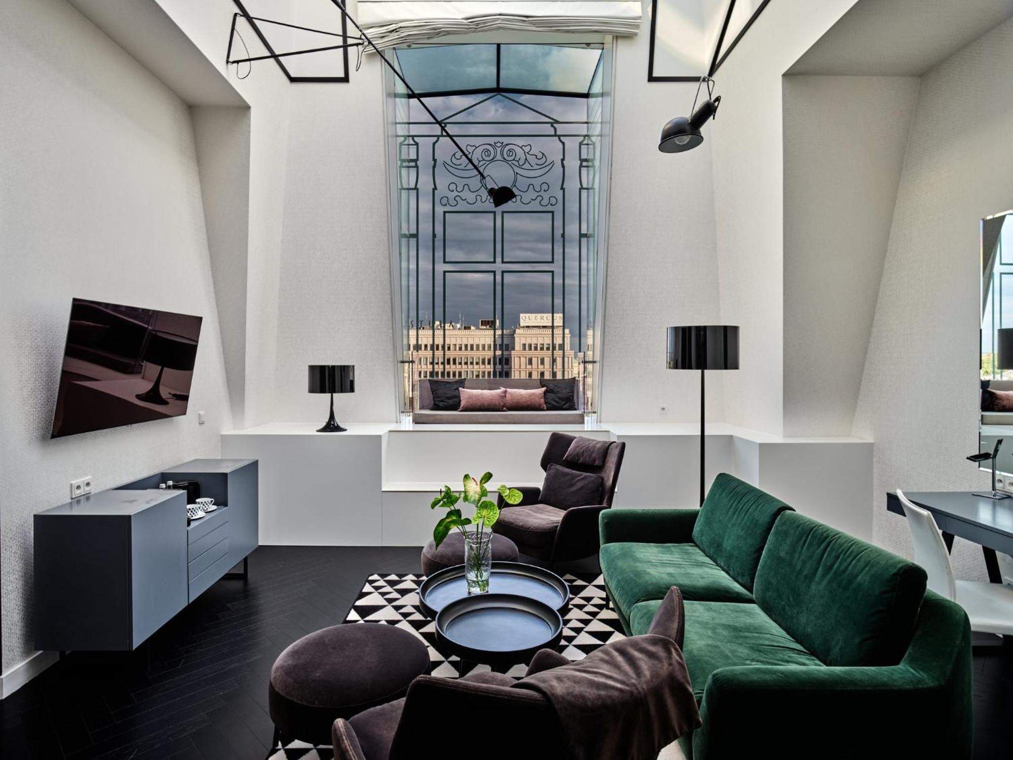 Hotel Indigo Warsaw Nowy Swiat By Ihg Екстериор снимка