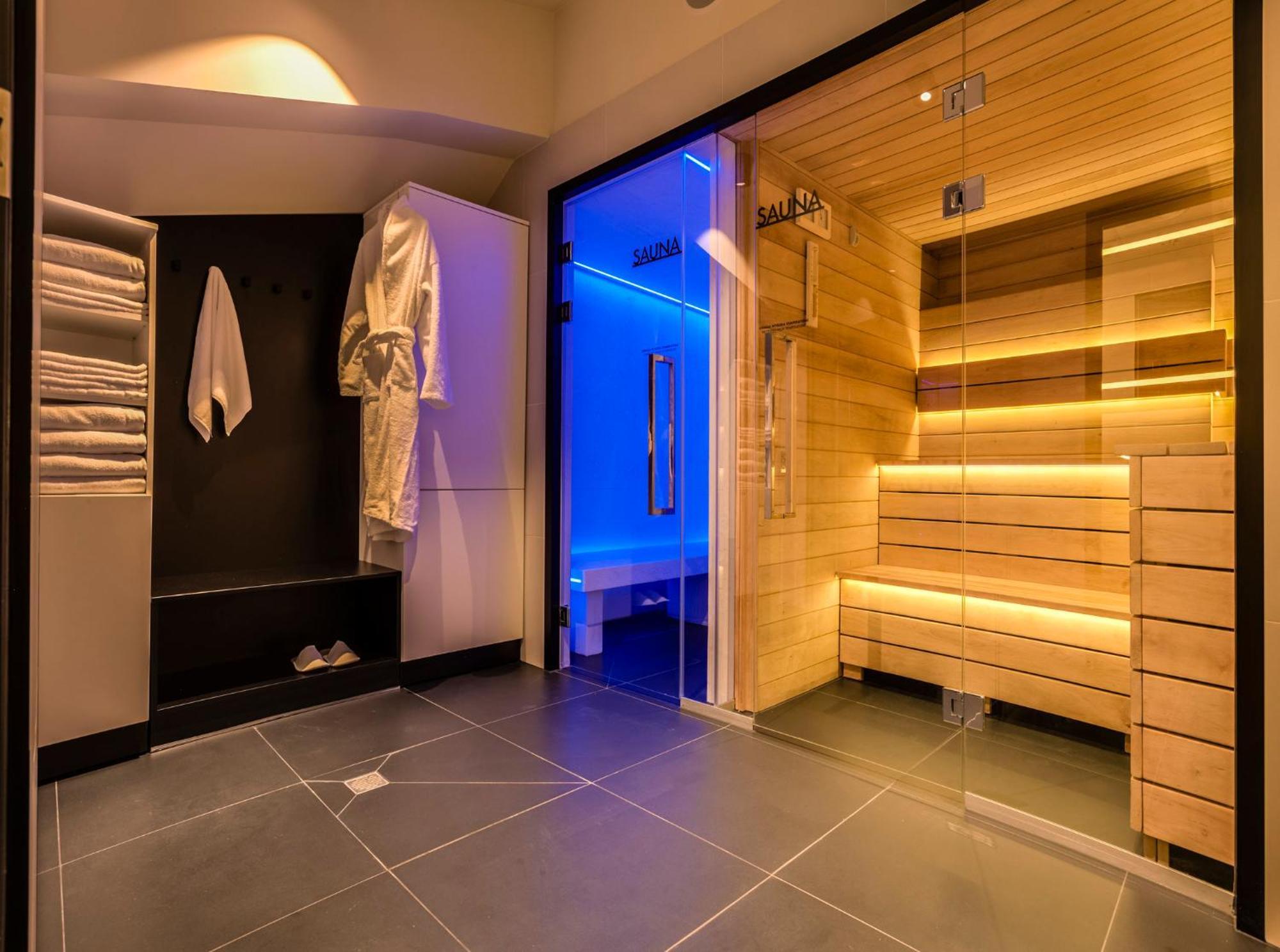Hotel Indigo Warsaw Nowy Swiat By Ihg Екстериор снимка